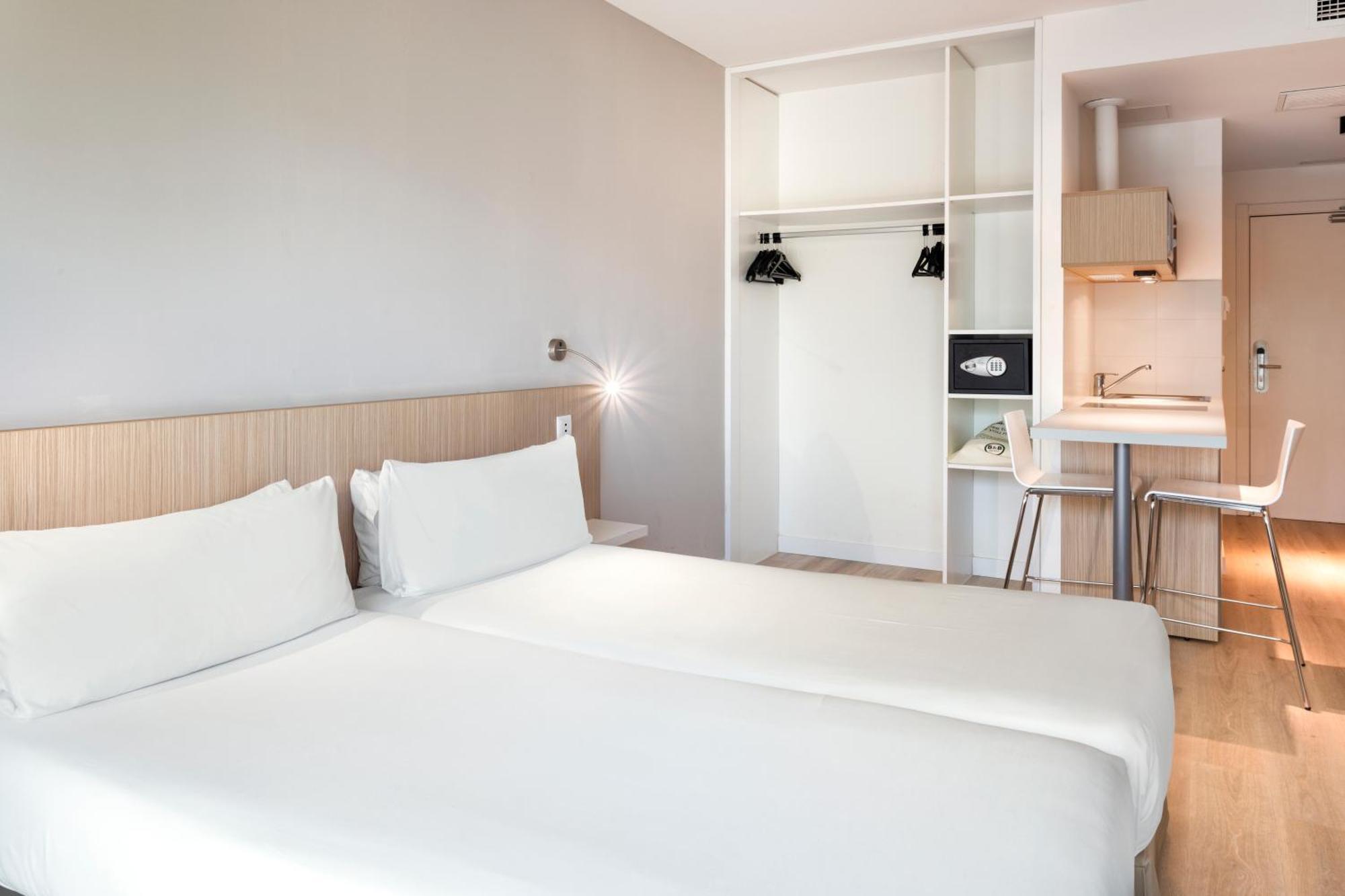 B&B Hotel Barcelona Sant Cugat Sant Cugat del Valles Exterior photo
