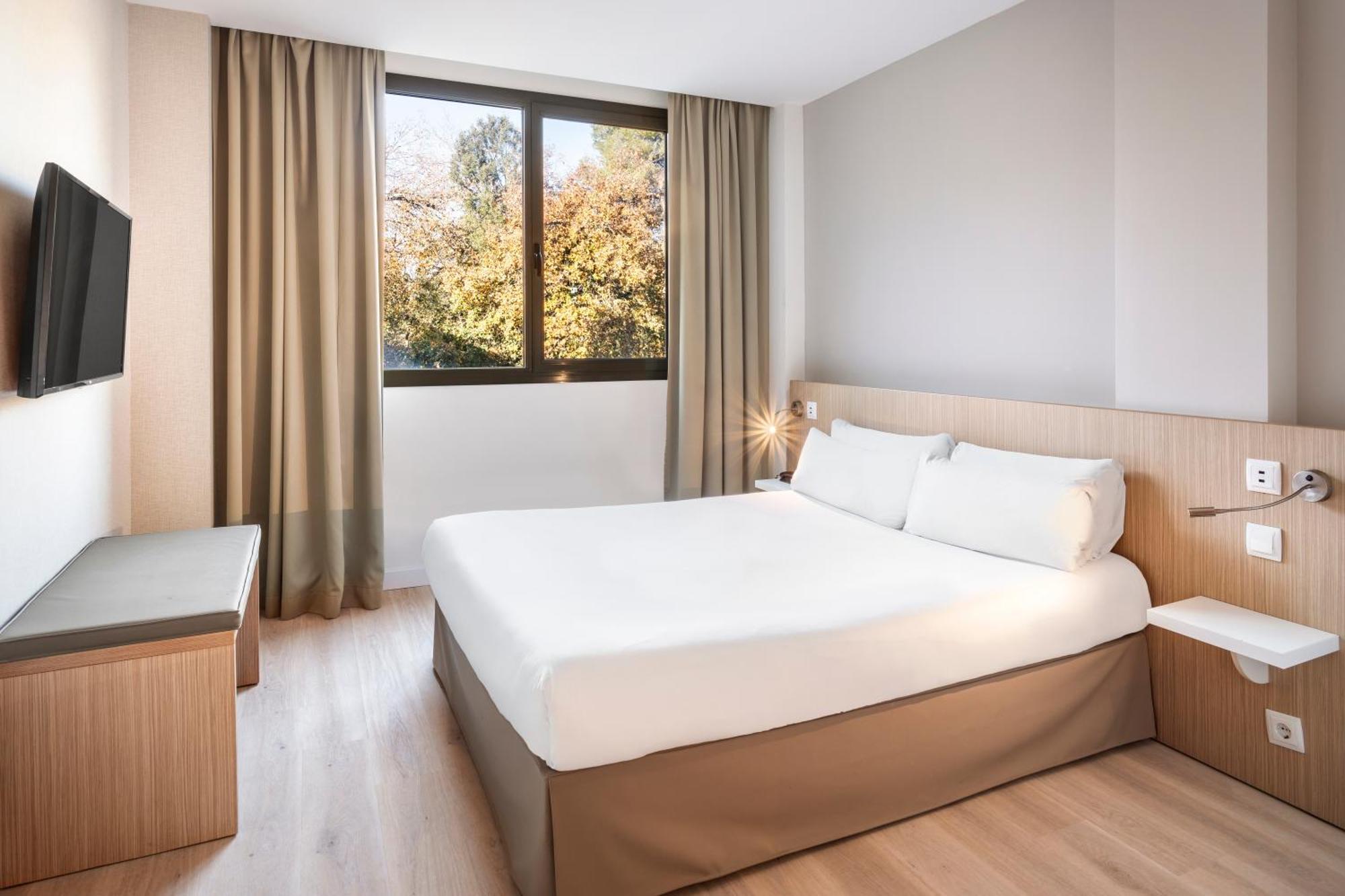 B&B Hotel Barcelona Sant Cugat Sant Cugat del Valles Exterior photo